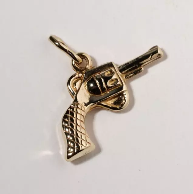 Vintage Revolver Pistol Gun 9ct Yellow Gold Charm Pendant Handgun 3D Puffy