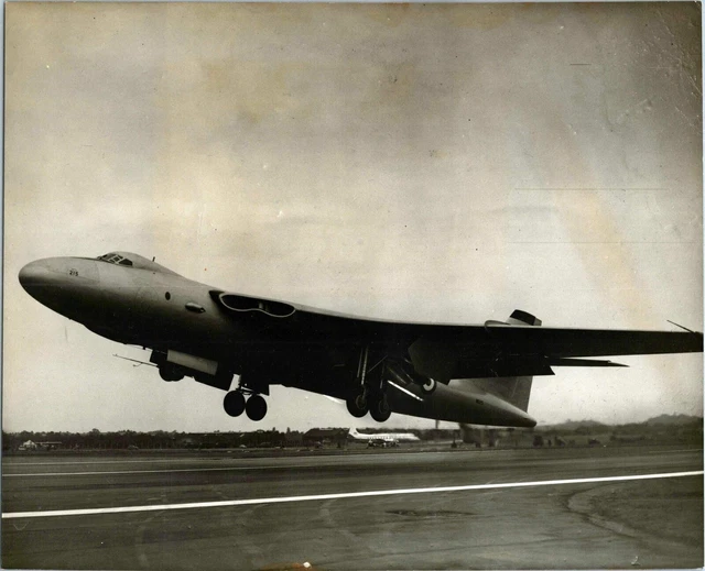 VICKERS VALIANT SUPER Sprite Rocket Engine Original Vintage Press Photo ...