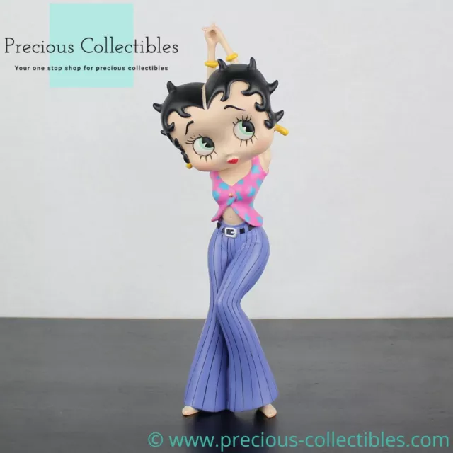 Extremely rare! Betty Boop ''Flower Power'' statue. King Features.