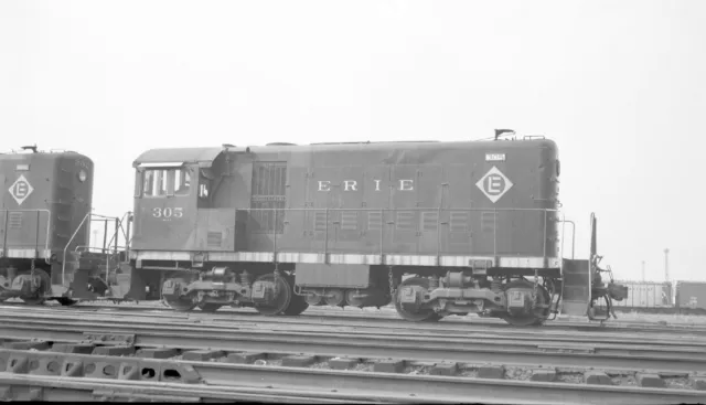 Erie Lackawanna Railway  #305  Jersey City, NJ.  July 1964