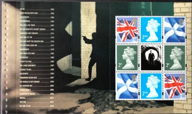 GB 2020 James Bond Prestige pannello libretto francobolli macchina 4 ex. DY33, nuovo di zecca