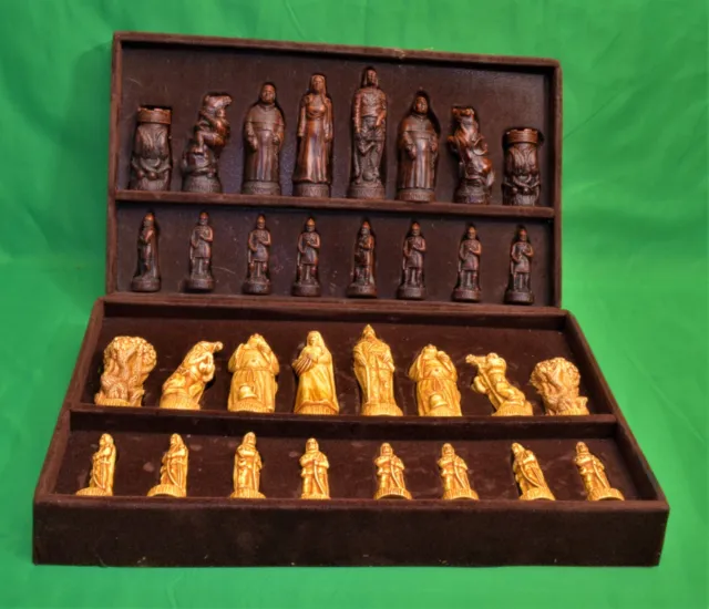 VTG Studio Anne Carlton SAC A158 Robin Hood Chess Set 5" King w box