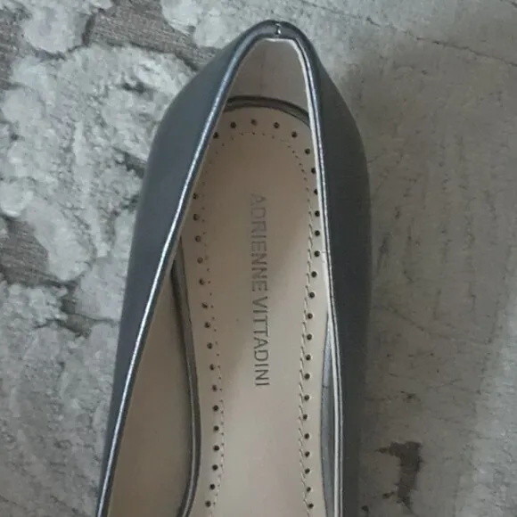 Adrienne Vittadini Prince Pewter Leather Flats - size 81/2 (new) 3