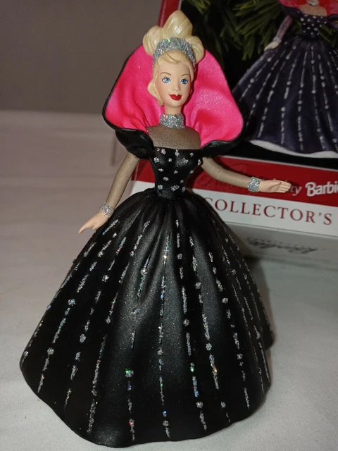 Holiday barbie 1973 deals