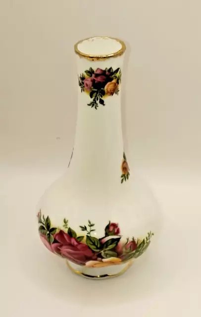 ROYAL ALBERT " Old Country Roses "  Bulbous Bud Vase   1st Quality   Excel Cond.