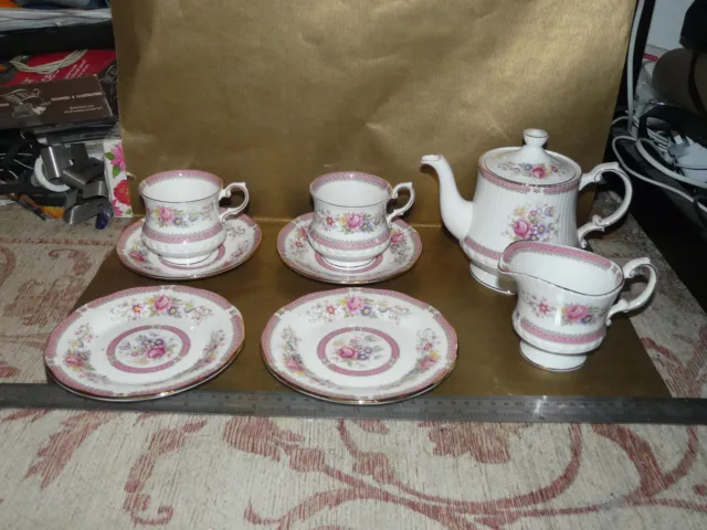 https://www.picclickimg.com/OG4AAOSwyBNlmZ0N/queens-richmond-tea-set-8pc-teapot-milk-jug.webp