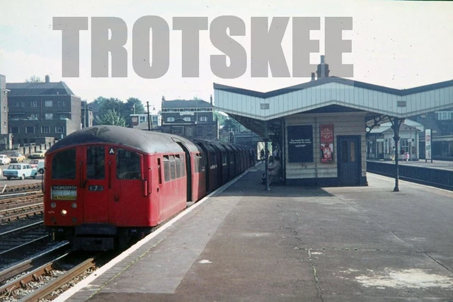35mm Slide London Transport Underground Metropolitan Line New Cross Gate 1974