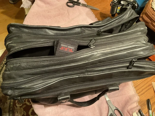 Tumi Alpha 3 Expandable Organizer Laptop Briefcase Large - Black 2