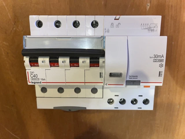 Bloc Différentiel Triphasé Legrand DX3 - 63A Type HPi 30mA - Réf 410486 - Neuf