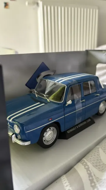 Solido Renault 8 Gordini 1300 1967 Echelle 1:18 Voiture Miniature - Bleu...