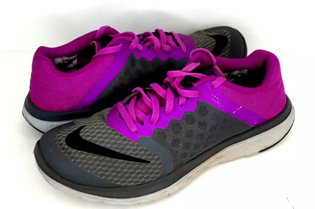 Nike Women's 807145-0005 FS Lite Run 3. Size 8.5 running shoes.