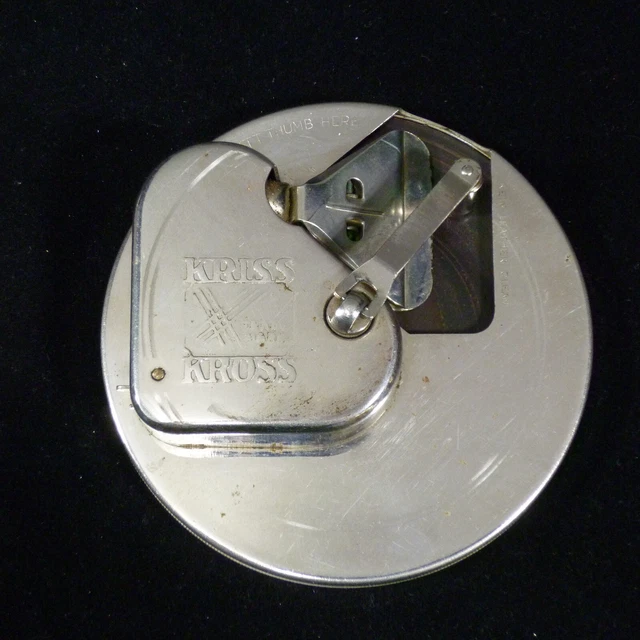 VINTAGE 1920S KRISS KROSS STROPPER HAND CRANK RAZOR BLADE SHARPENER BOX