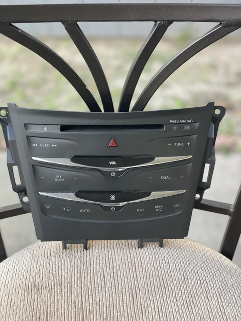 2013 - 2019 Lincoln MKT Radio Dual Climate Control Panel EE9T