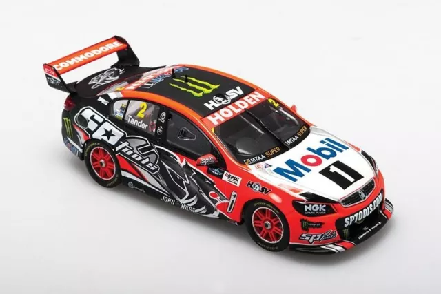 Garth Tander HRT Holden Commodore, 2015 Clipsal 3rd place