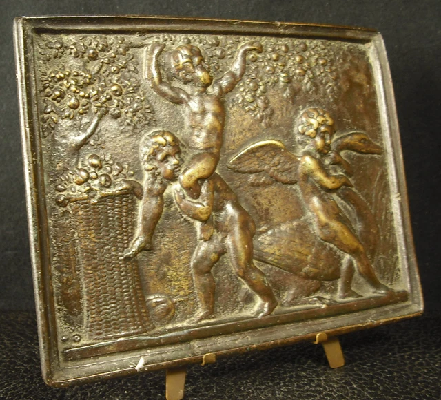Broche Bijou Angelots En Relief - Couleur Or Avec Paillettes Et Pampilles - Occasion