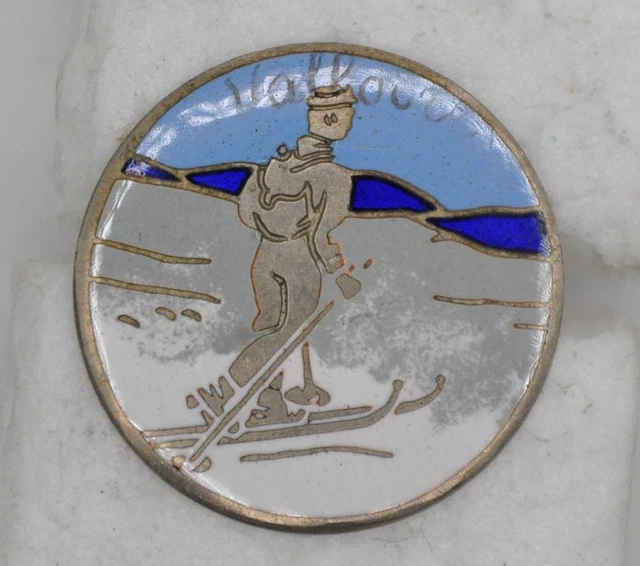 ancien insigne émaillé - St-Gervais - ski sports d'hiver