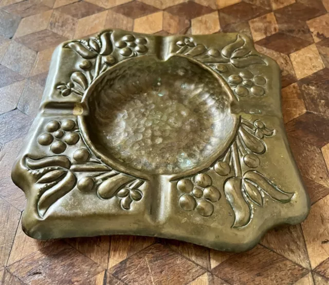 Vintage Art Nouveau Pressed Repousse & Hammered Brass Metal Ashtray Retro