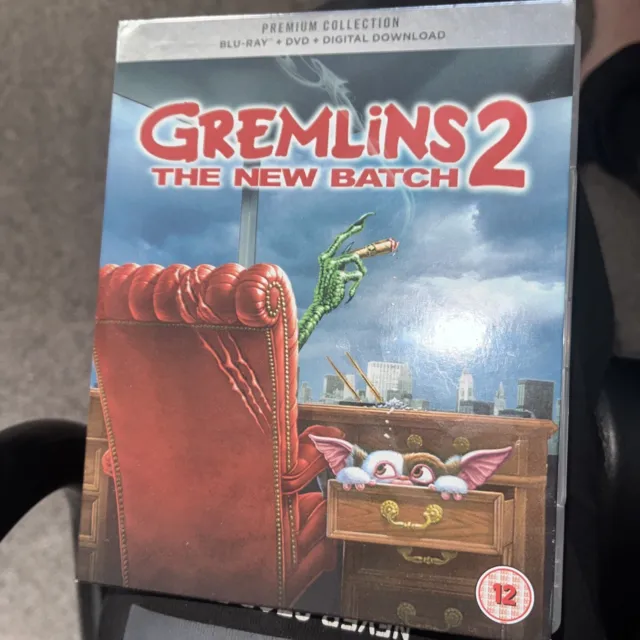 Gremlins 2: The New Batch - The Premium Collection [Blu-ray + DVD... - DVD  MAVG