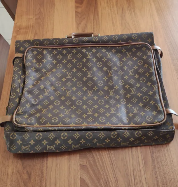 Valigia porta abiti Louis Vuitton vintage usata, ma in buone condizioni
