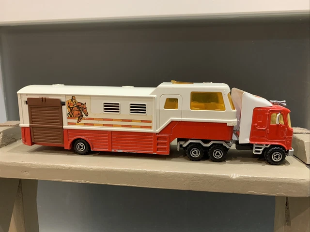 Majorette 3067 Camion Transport de Chevaux Neuf / Blister