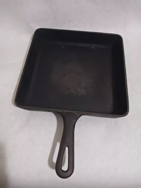 Griswold Vintage Square Skillet Fry Pan Cast Iron 9.5" Diameter,