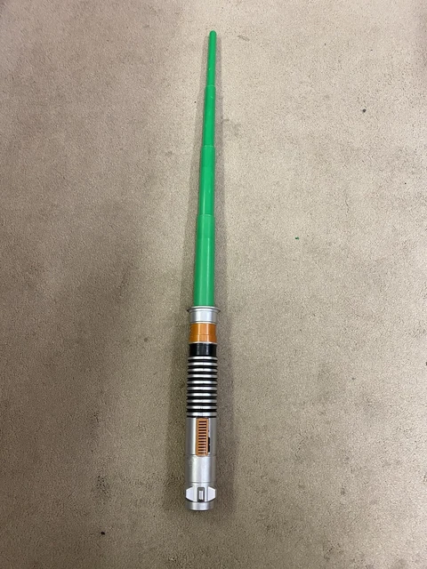 Star Wars Luke Skywalker Flick Action Green Light Saber Hasbro 2015