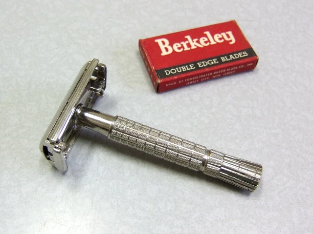 Vintage B-1 1956 Gillette Super Speed TTO Double Edge Safety Razor NICE CLEAN
