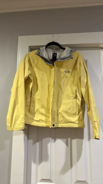 Women’s North Face HyVent DT Size Xs Yellow Rain Jacket Women’s North Face HyVent DT Size Xs Yellow Rain Jacket