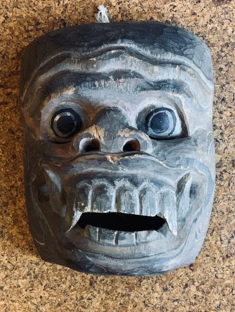 21.5 cm Mask Bali Indonesia Traditional Wooden Hand Carving Sculpture Antique