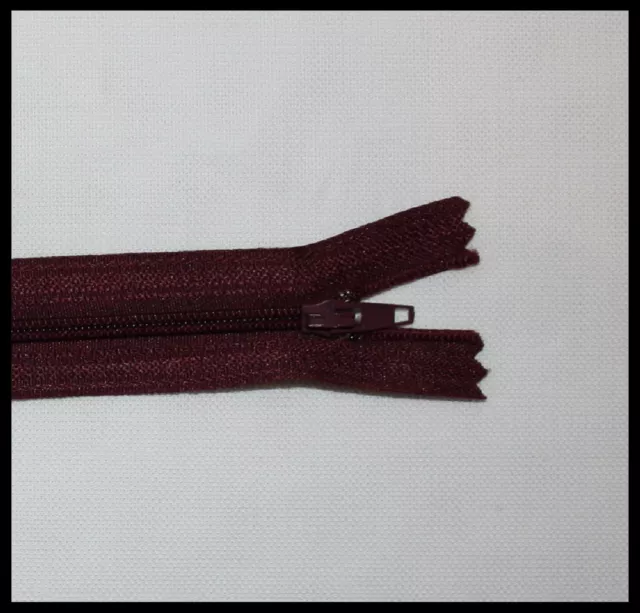 Closed End Nylon Zips Assorted Colours Sizes 7/8/9/10/12/14/16/18/20/22 Inch