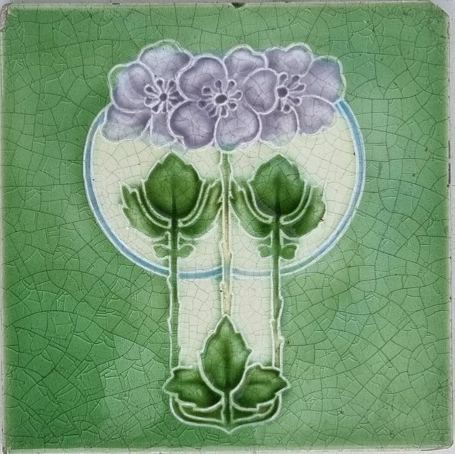 Chimenea antigua Art Nouveau reclamada de la era sufragista azulejos por barco