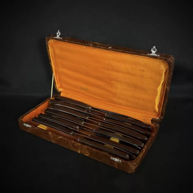 Ancien vintage coffret de 12 couteaux "Au zébu" inoxydable