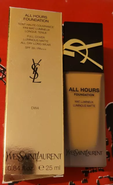 Brandneu in Originalverpackung YSL Beauty All Hours Foundation im DW4-Farbton, UVP £39,50