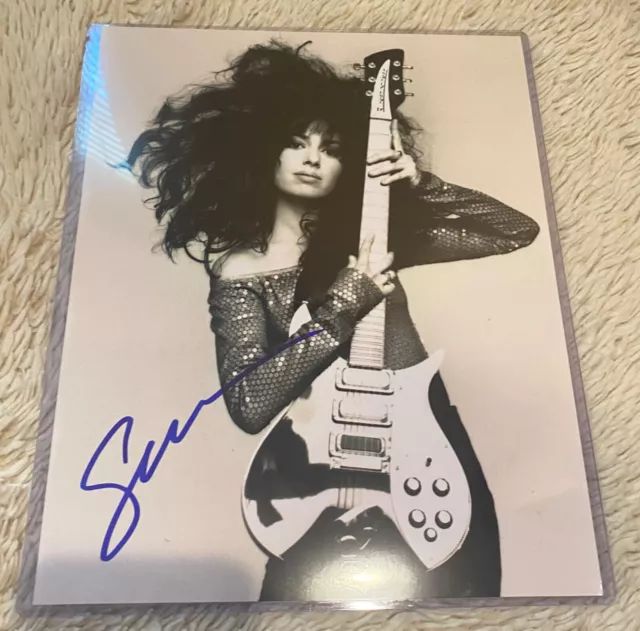 Fotos4you Susanna Hoffs 8 X 10 / 8x10 Glossy Photo Picture Image