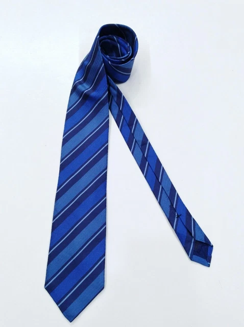 2257  )   David Donahue   Men's Tie 100% Silk  Made In    Usa