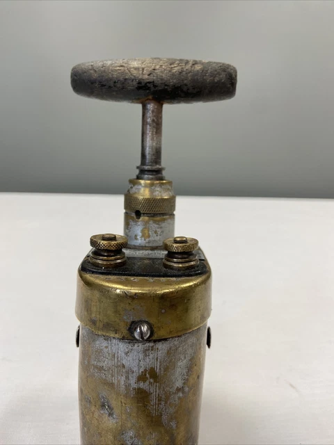 ANTIQUE Atlas POWDER CO. No. 2A COAL MINING BLASTER DETONATOR 1900s 8
