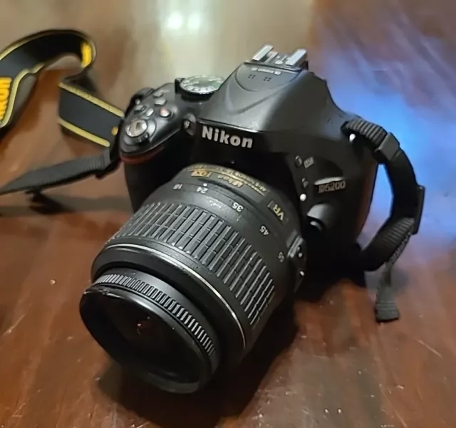 Nikon D5200 24.1 MP Digital Camera - Black