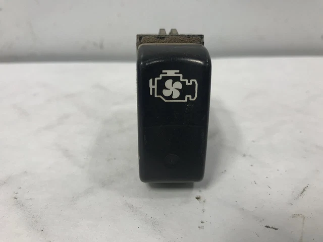 Kenworth T800 FAN OVERRIDE Dash/Console Switch - Used | P/N P27104013