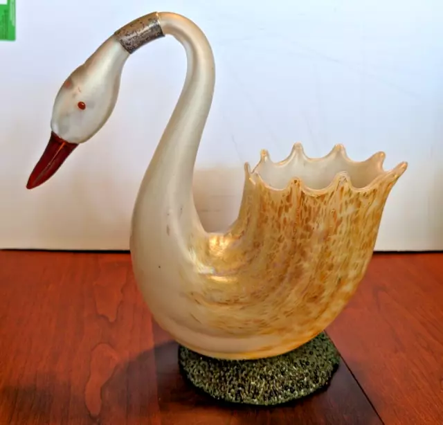 Beautiful Large Loetz Swan Vase