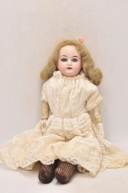 POUPÉE ANCIENNE HUART 49cm. Rare dans cette taille avec véritable robe