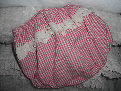baby Dior culotte bloomer 18 mois vichy rouge et blanc  broderie anglaise au dos 