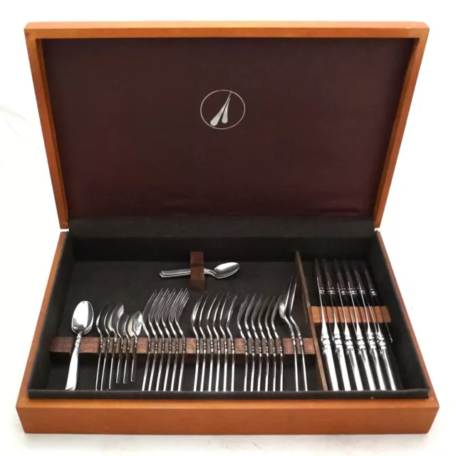 SOUTH SEAS Design ONEIDA Community Silver Service 50 Piece Canteen of Cutlery