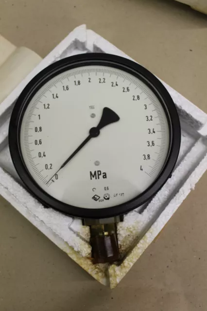 Hydraulik-Feinmess-Rohrfeder-Manometer Klasse 0,6 Ø160mm 0-4 MPa (~0-40bar)