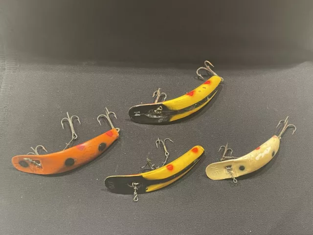 LOT OF 5 VTG Flatfish Lures, Two U20, One M2, One F6, Wooden