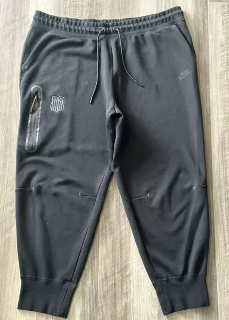 Shop Nike NSW Tech Fleece Pants CW4292-010 black | SNIPES USA