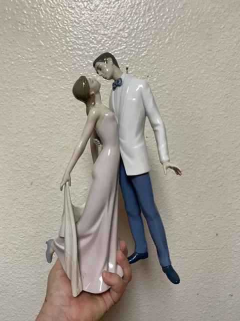 Lladro Porcelain #6475 'Happy Anniversary' Dancing Couple Figurine Without Box Lladro Porcelain #6475 'Happy Anniversary' Dancing Couple Figurine Without Box