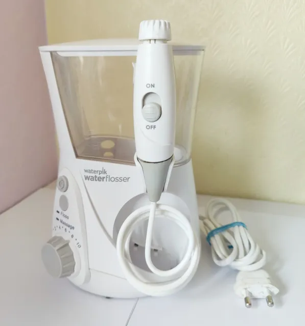 Waterpik WP-660UK Ultra Professional Water Flosser *USED*