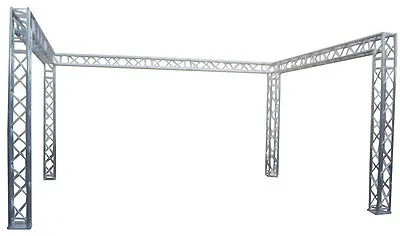 4 Punkt U-Messestand MIETE (4x4x2,5 Meter) max. 10 Tage