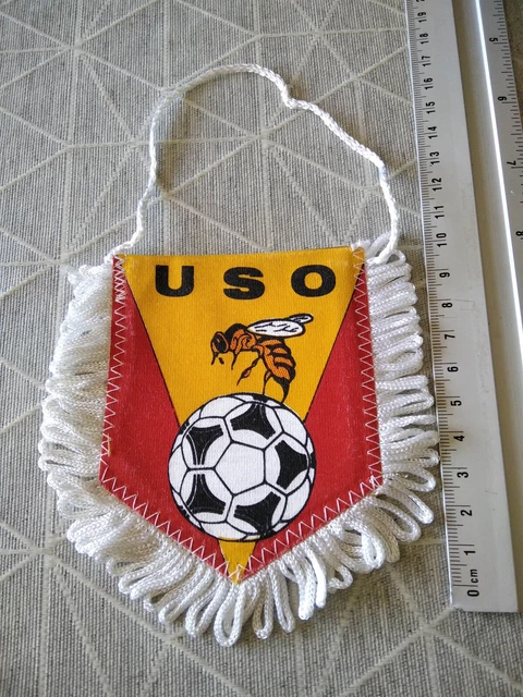 NIMES OLYMPIQUE fanion WIMPEL PENNANT BANDERIN foot
