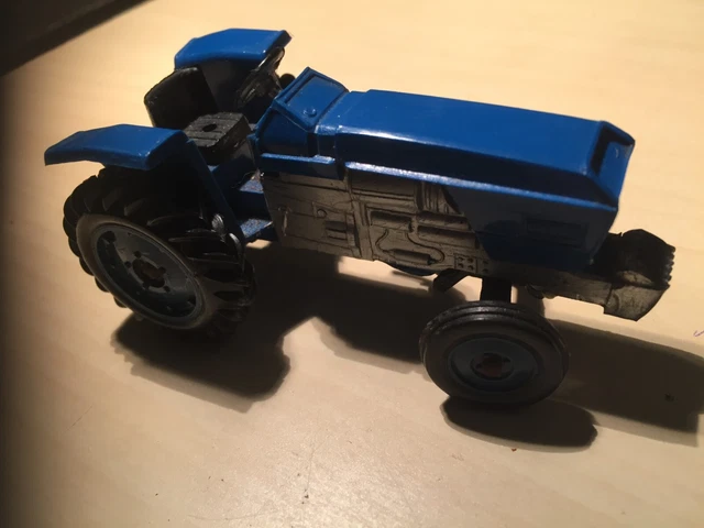 NOREV 1/43 PLASTIQUE TRACTEUR RENAULT R86 N°117 avec chauffeur EUR 25,00 - PicClick FR